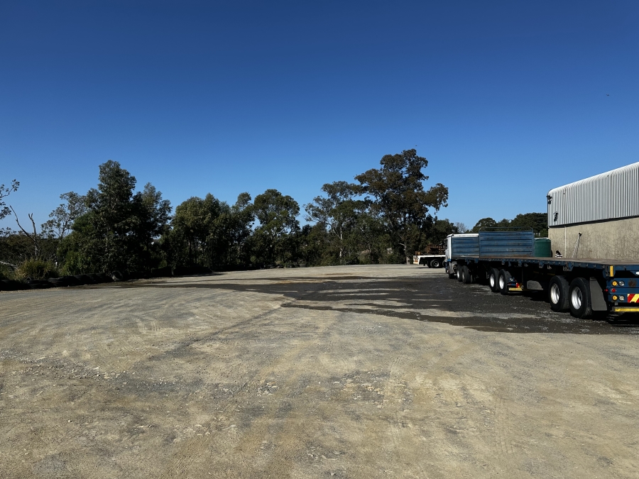 To Let Commercial Property for Rent in Wilsonia Eastern Cape